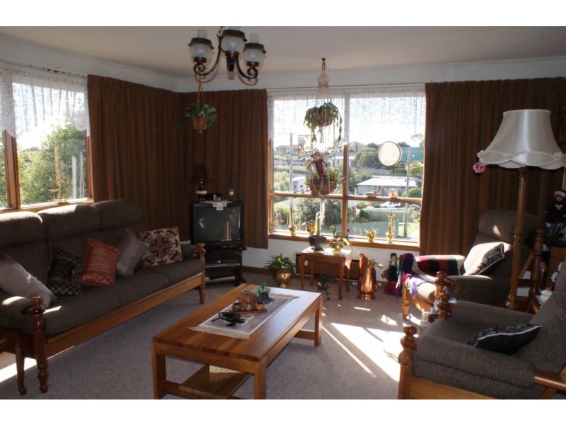 34a South Road, Penguin TAS 7316