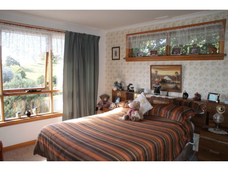 34a South Road, Penguin TAS 7316