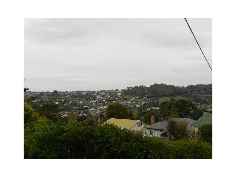 39 Ashwater Crescent, Penguin TAS 7316