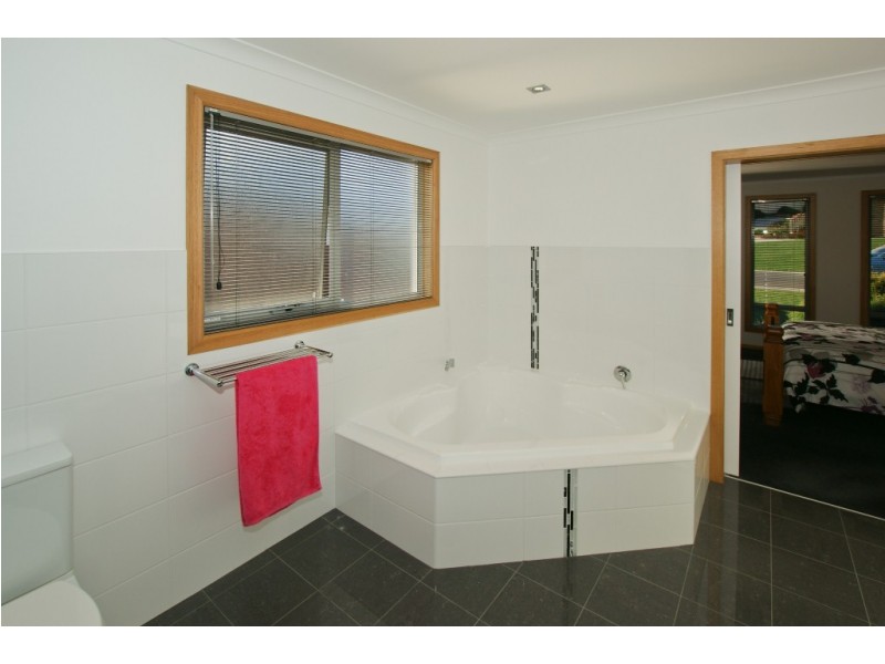 9 Maisie Place, Ulverstone TAS 7315