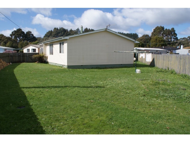 2 Travers Place, Ulverstone TAS 7315