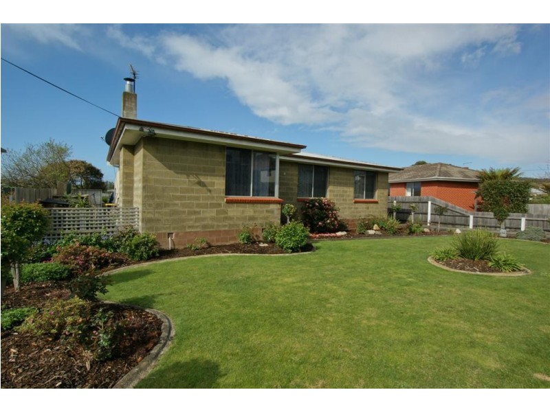 11 Charleston Crescent, Ulverstone TAS 7315