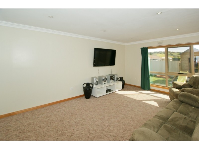 9 Dooley Street, Ulverstone TAS 7315