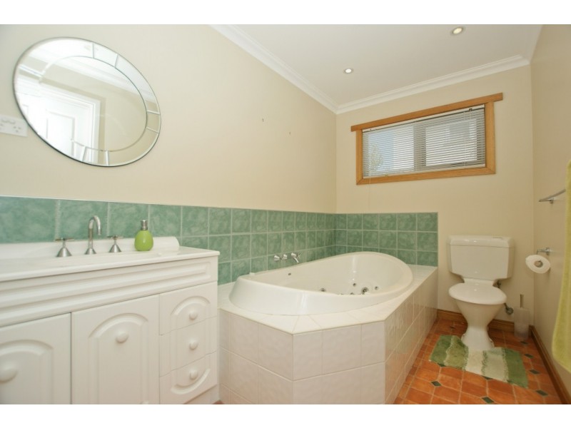 9 Dooley Street, Ulverstone TAS 7315