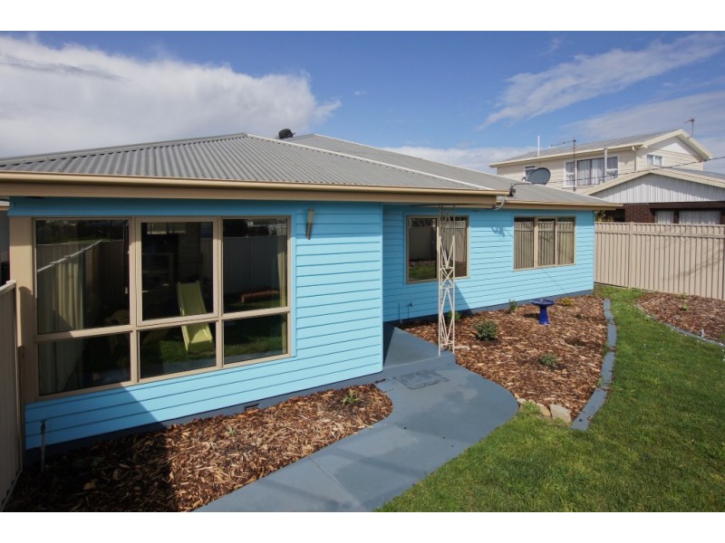 9 Dooley Street, Ulverstone TAS 7315