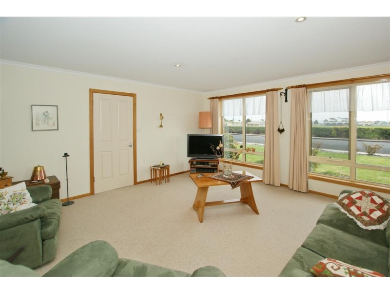 13 Flora Street, Ulverstone TAS 7315