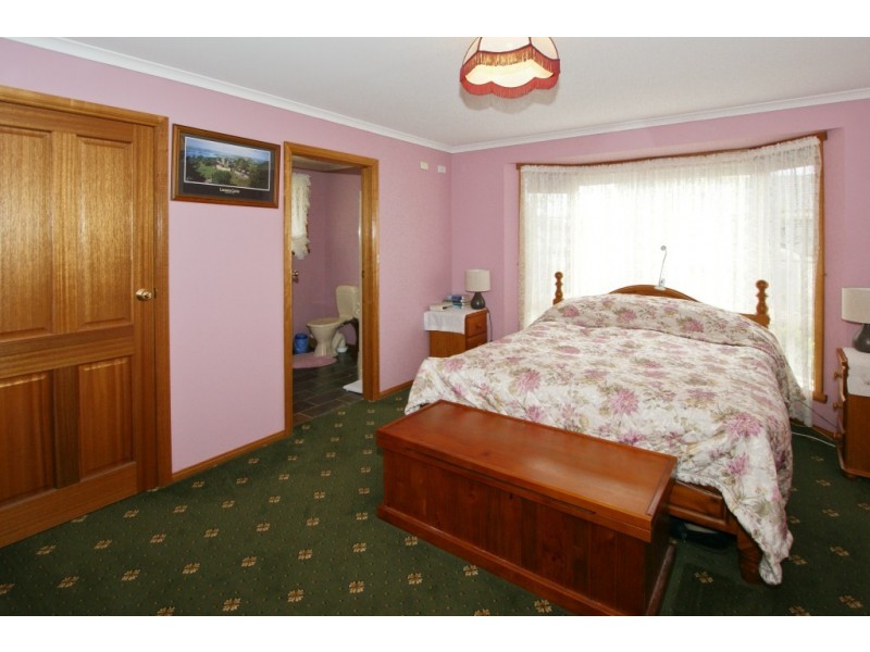 1 Banks Place, Turners Beach TAS 7315