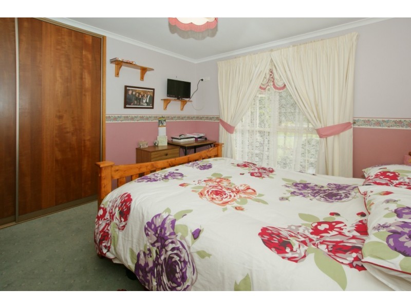 1 Banks Place, Turners Beach TAS 7315