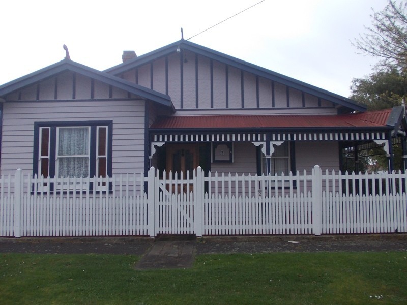 2 Finch Street, Ulverstone TAS 7315
