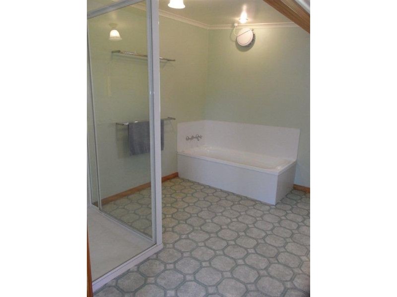 2 Finch Street, Ulverstone TAS 7315