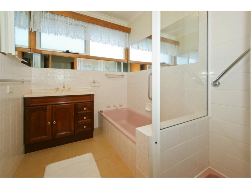 6 Quiggins Grove, Ulverstone TAS 7315