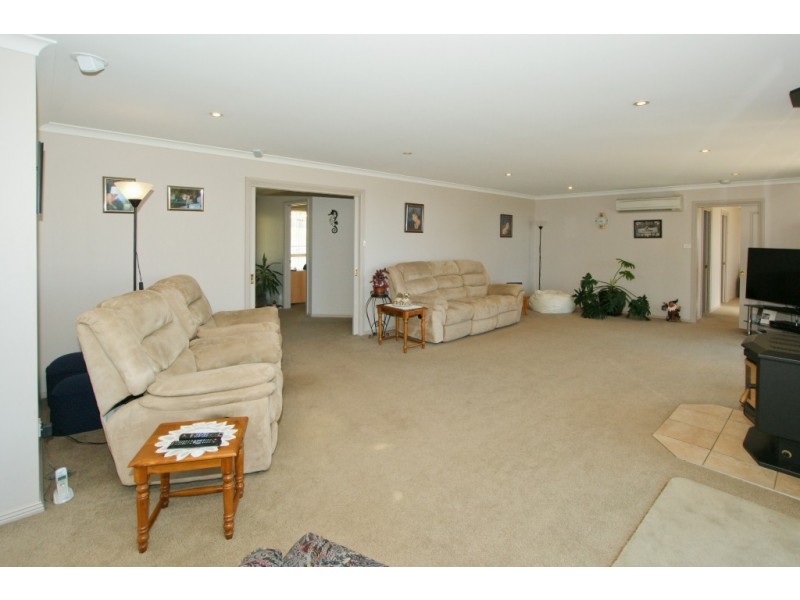 63 White Hills Road, Penguin TAS 7316