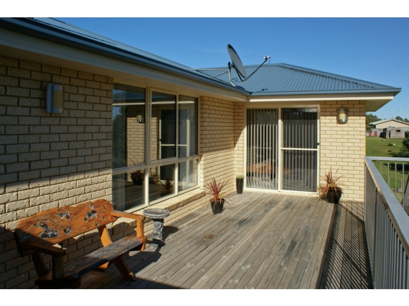 63 White Hills Road, Penguin TAS 7316