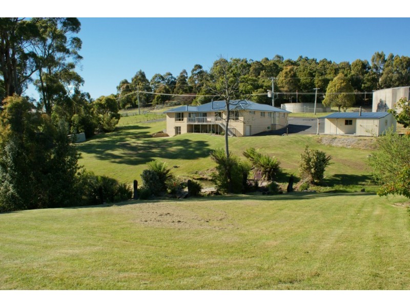63 White Hills Road, Penguin TAS 7316