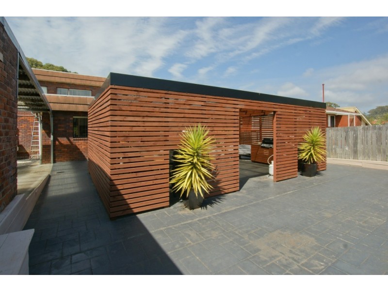 18 River Road, Ulverstone TAS 7315