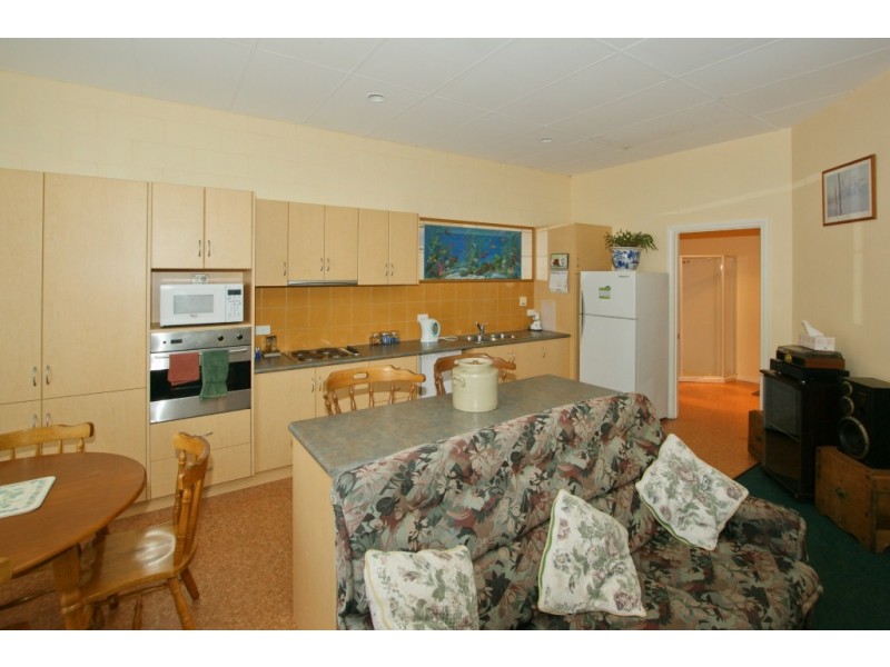99-101 Main Road, Penguin TAS 7316
