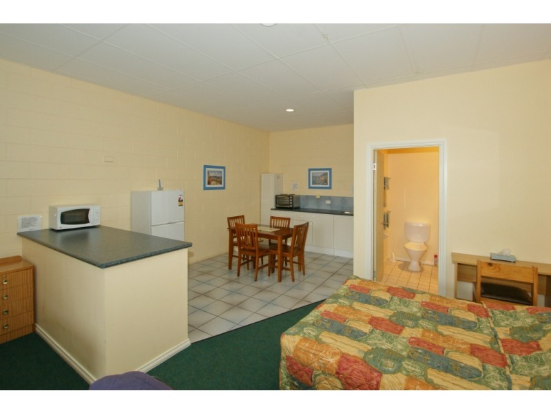 99-101 Main Road, Penguin TAS 7316