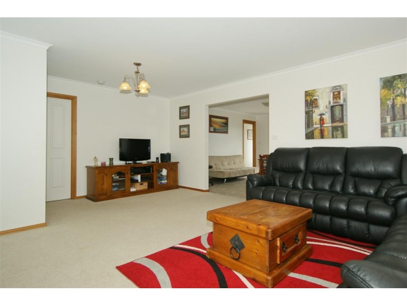 110 Pine Road, Penguin TAS 7316