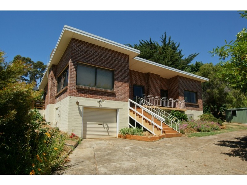 10 King Edward Street, Penguin TAS 7316
