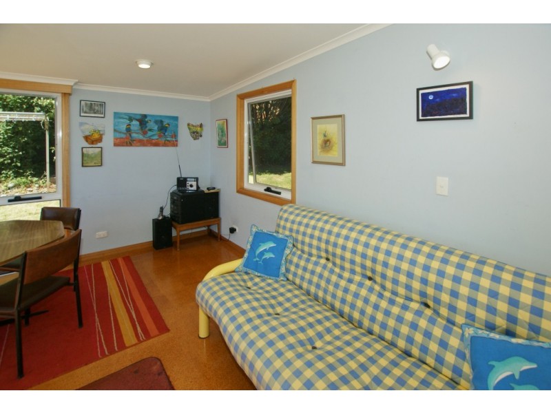 10 King Edward Street, Penguin TAS 7316