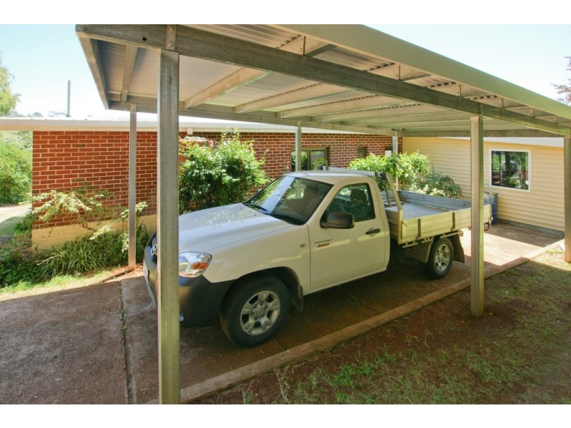 10 King Edward Street, Penguin TAS 7316