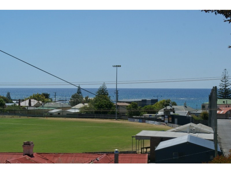 10 King Edward Street, Penguin TAS 7316