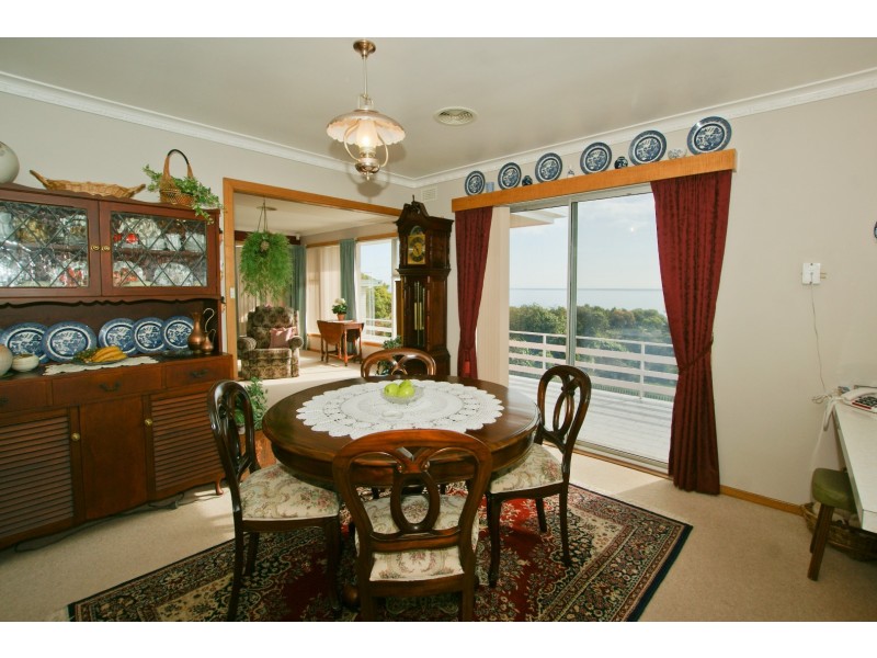 4 Highfield Crescent, West Ulverstone TAS 7315