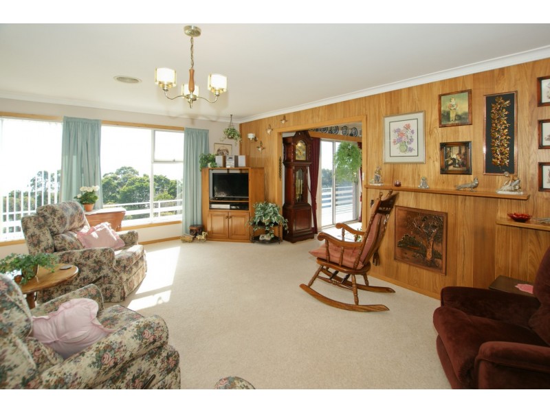 4 Highfield Crescent, West Ulverstone TAS 7315