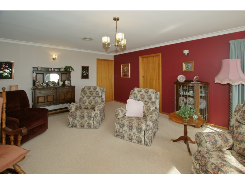 4 Highfield Crescent, West Ulverstone TAS 7315