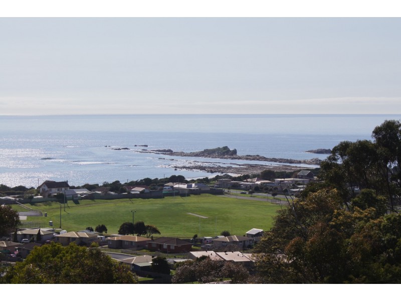 4 Highfield Crescent, West Ulverstone TAS 7315