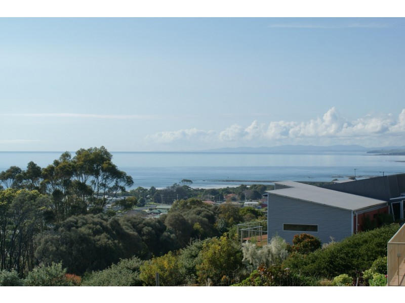 4 Highfield Crescent, West Ulverstone TAS 7315