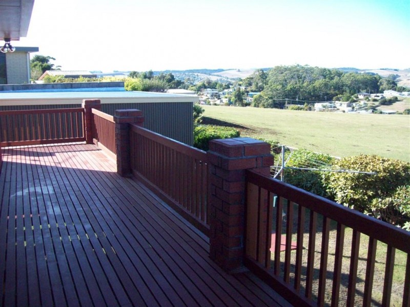 7 Jackson Avenue, West Ulverstone TAS 7315