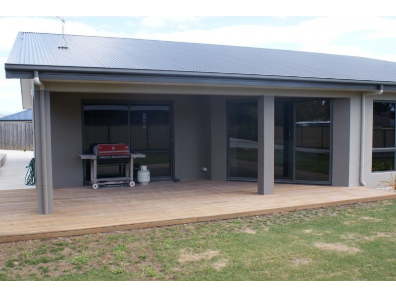 14 Holliview Way, Ulverstone TAS 7315