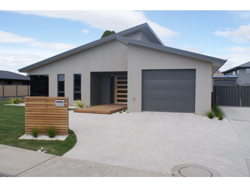 14 Holliview Way, Ulverstone TAS 7315