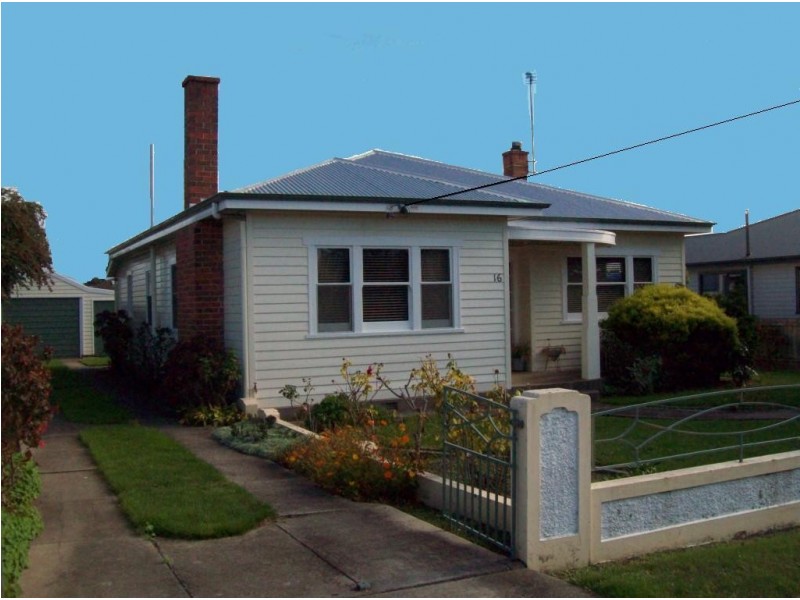 16 New Street, Ulverstone TAS 7315