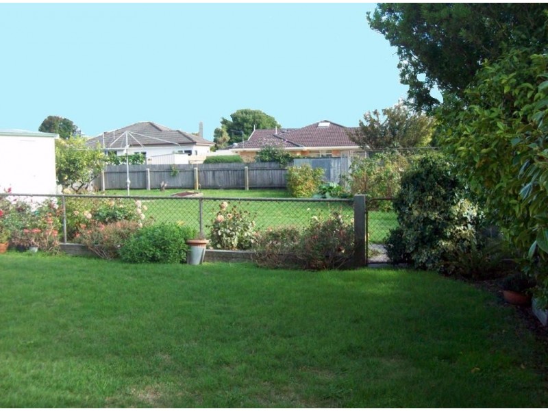16 New Street, Ulverstone TAS 7315