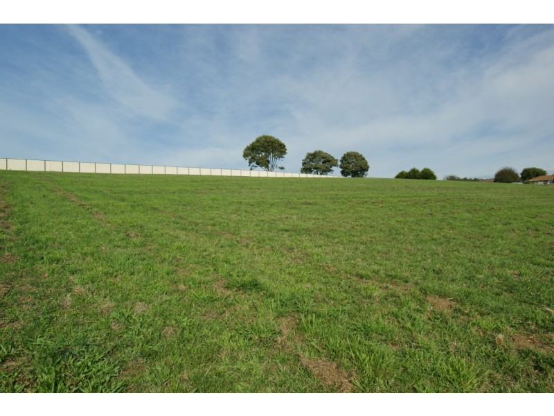 30 Hales Street, Penguin TAS 7316