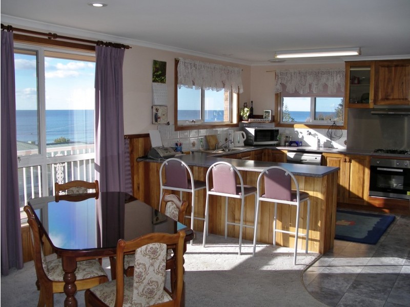 12 Kentish Street, Penguin TAS 7316