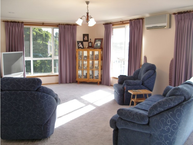12 Kentish Street, Penguin TAS 7316