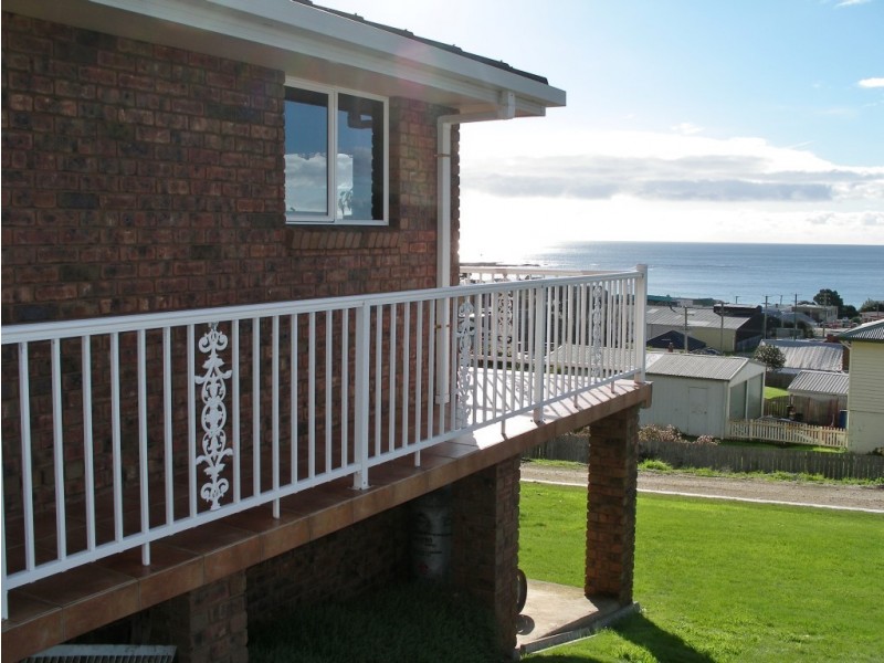 12 Kentish Street, Penguin TAS 7316