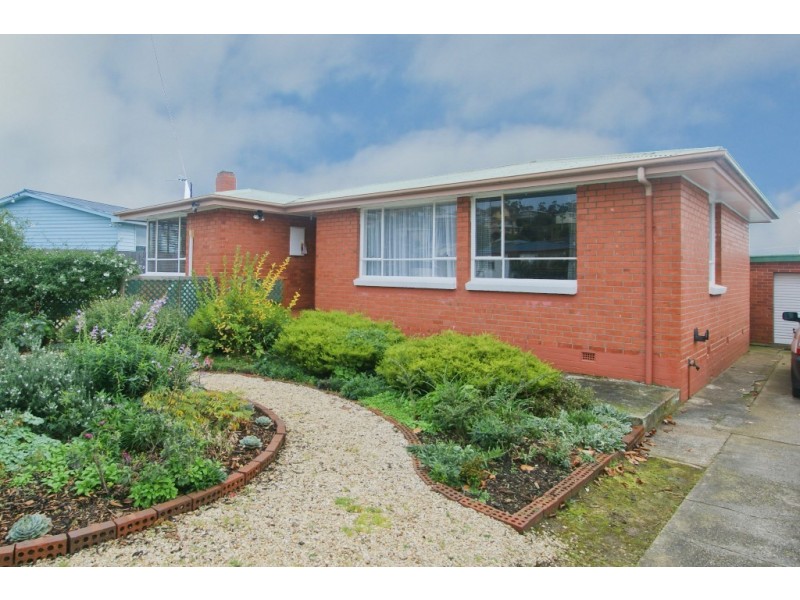 17 McCulloch Street, Ulverstone TAS 7315