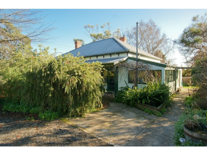 36 South Road, West Ulverstone TAS 7315