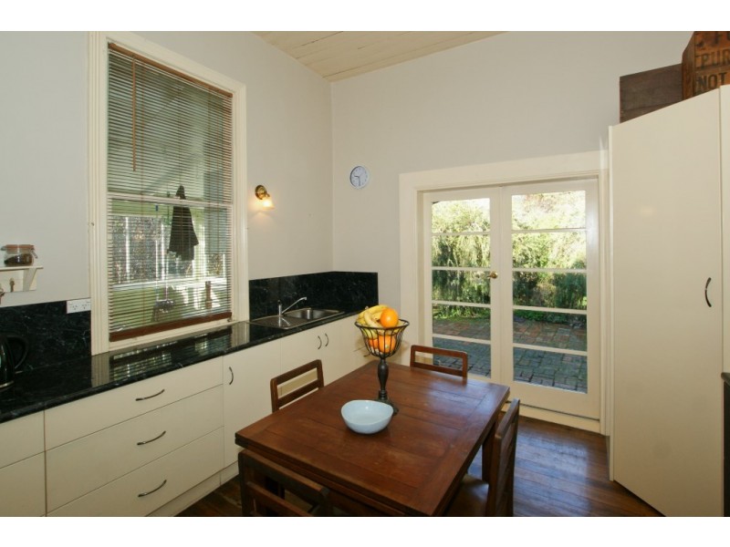 36 South Road, West Ulverstone TAS 7315