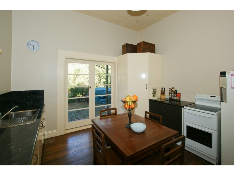 36 South Road, West Ulverstone TAS 7315