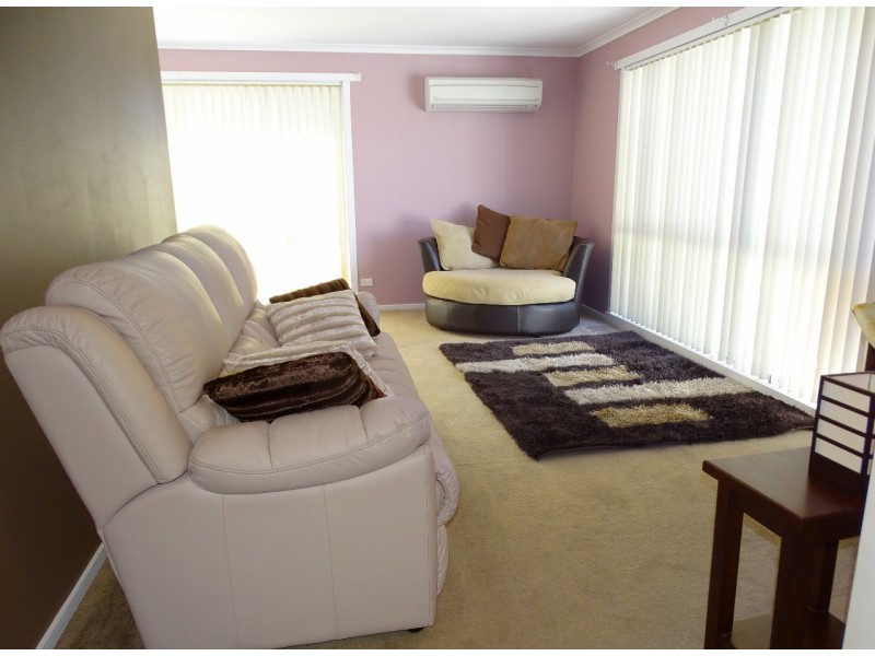 4 Commonwealth Court, Penguin TAS 7316