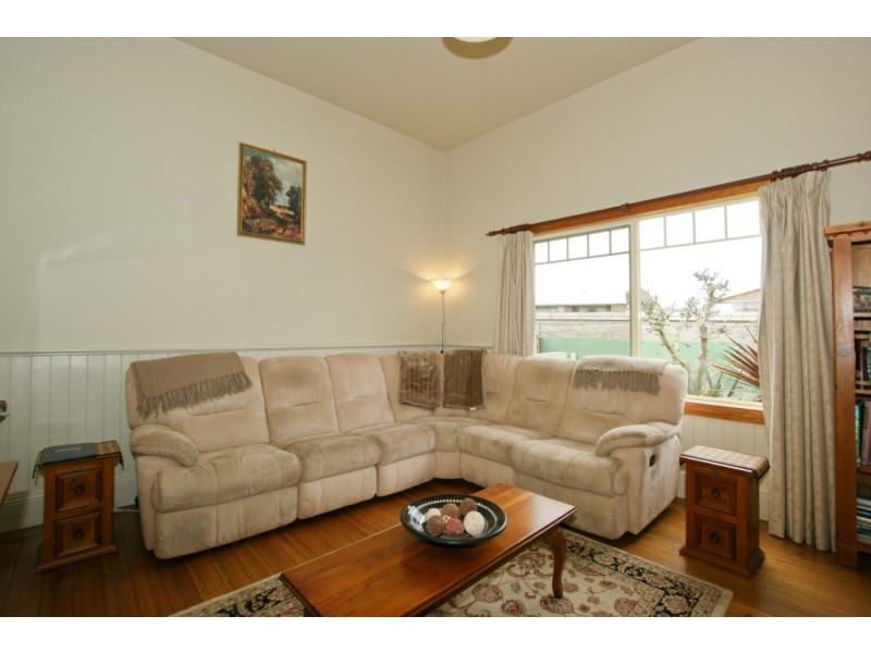 3 James Street, Ulverstone TAS 7315