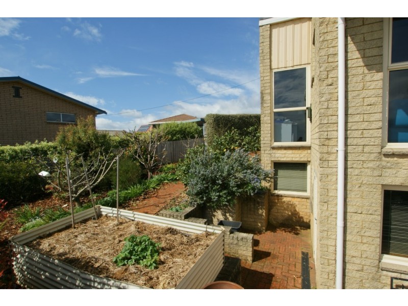 12 Vista Court, West Ulverstone TAS 7315