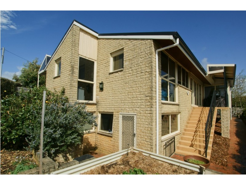 12 Vista Court, West Ulverstone TAS 7315