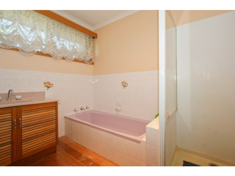 2 Burnett Crescent, West Ulverstone TAS 7315