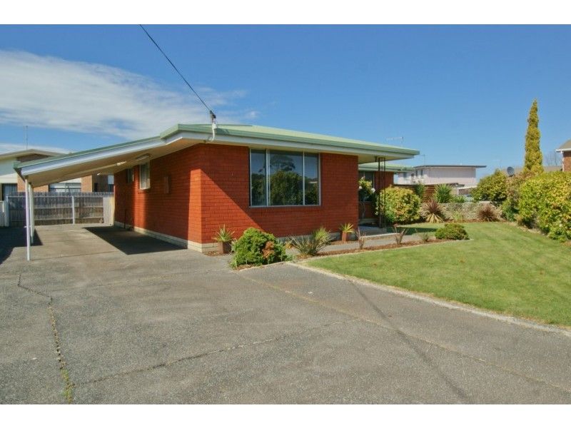 8 Strickland Grove, Ulverstone TAS 7315